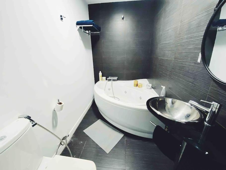 Precioso Apartamento Con Banera Hidromasaje Sopelana Bagian luar foto